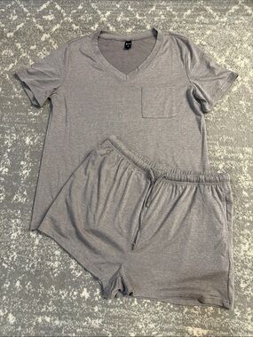 Light Heather Gray V-Neck Short Pajama Set